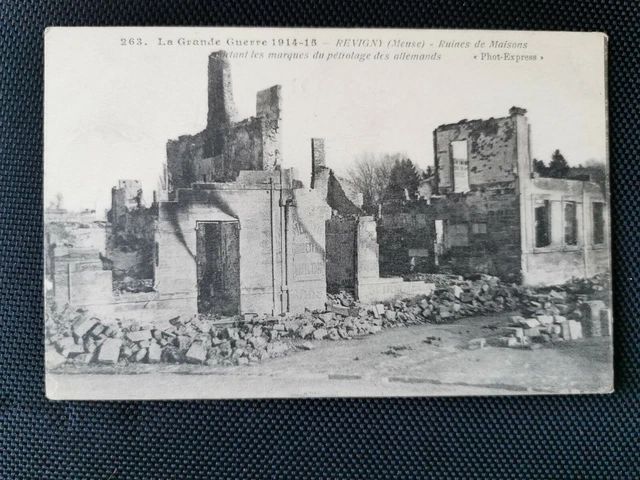 CPA 55 La Grande Guerre - REVIGNY - Ruines de Maisons