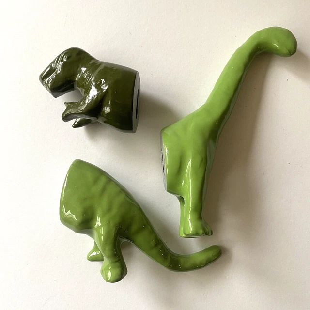 3 Green Sturdy Metal Dinosaur Wall Hooks Tyrannosaurus Rex & Brontosaurus
