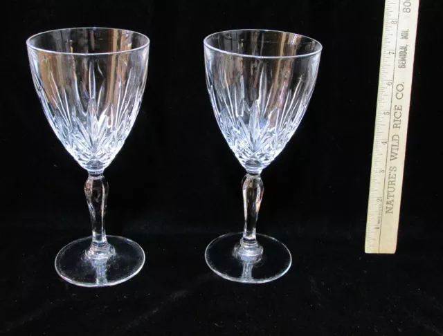 2 Crystal Wine Glasses Goblets Water Pineapple Design Clear Glass 7 3/8" Tall