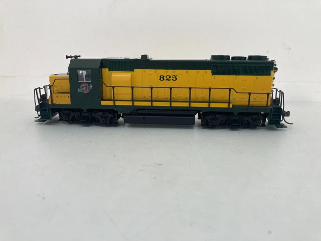 KATO HO CP Rail EMD SD45 37-1701 #5493⑱ Kato 37-1701 HO Scale CP Rail SD-45 Diesel Locomotive #5493