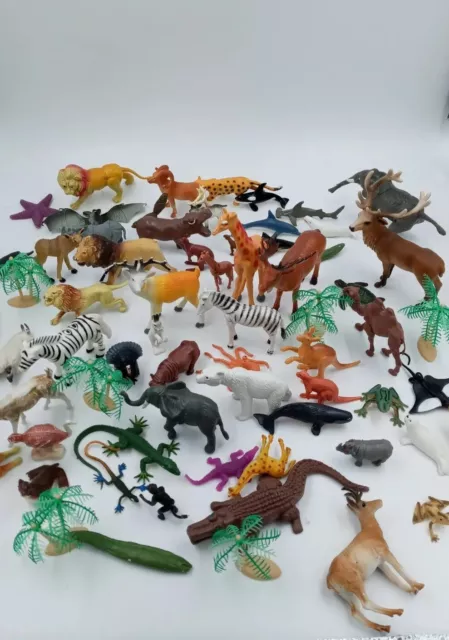 Mixed Lot Plastic Toy Wild Farm Animals Lions Bears Zebra Whales Frogs Elephant