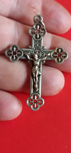 Bijoux ancien pendentif crucifix croix Jésus en argent massif