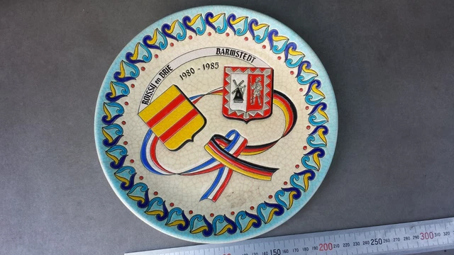 Ancienne assiette en émaux de LONGWY jumelage Roissy en Brie Barmstedt 1980 1985