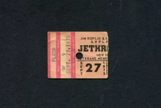 Jethro Tull 1975 Concert Ticket Stub New Haven, CT Minstrels in The Gallery