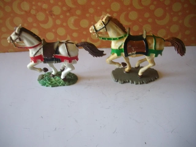 2 Chevaux Starlux Moyen-Âge 1:32 - Plastique Peint, Chevaliers, Français
