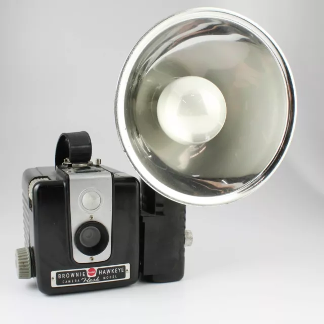 Kodak Brownie Hawkeye Flash Model - 620 Film Camera w/Kodalite Flasholder 1950's