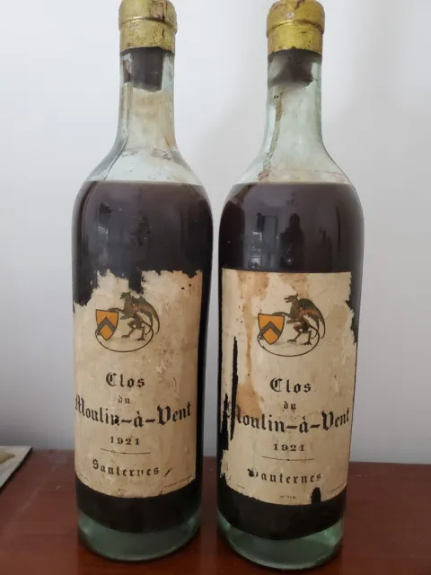 2 bouteilles  clos du moulin a vent 1921 sauternes