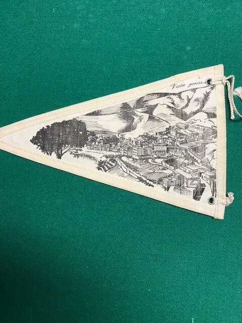 ANCIEN PETIT DRAPEAU FANION ANNEES 1970 ESPAGNE EUR 4,00 - FR