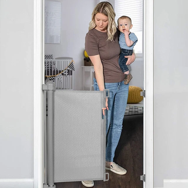 Puerta de seguridad retráctil para bebé/perro YOOFOR - 33"" de alto, se extiende a 55"" de ancho - gris