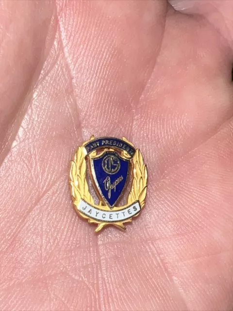 Jaycettes ~ Us Jaycettes Past President ~ Nice Enamel Pin
