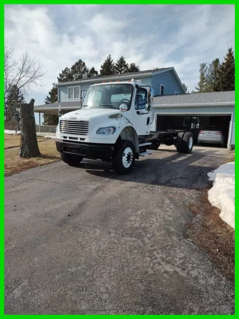 2010 Freightliner M2 Day Cab Cummins ISC PTO Gear 144,000 Miles