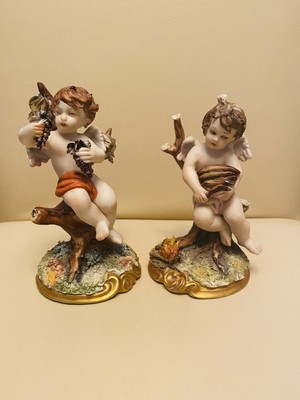COPPIA ANTICHI CHERUBINI PUTTI ANGELI IN CERAMICA CAPODIMONTE NAPOLI 