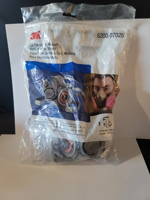 3M 6200 Half Facepiece Respirator Mask with 3 pack filters