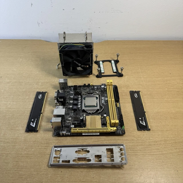 ASUS IO Shield Per Schede Madri P8H61i, H81i Plus, P8H61i R2.0 Usato - 4