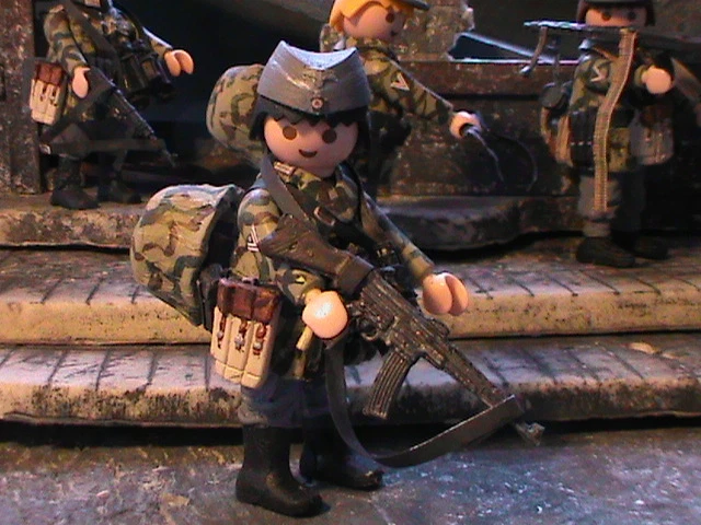 FIGURINE PLAYMOBIL COSAQUE COLLECTION PLANÈTE - 15/2/21
