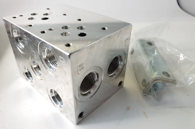 Daman Products Manifold Dm02460B Ad03P022S/C Manifold Aluminum