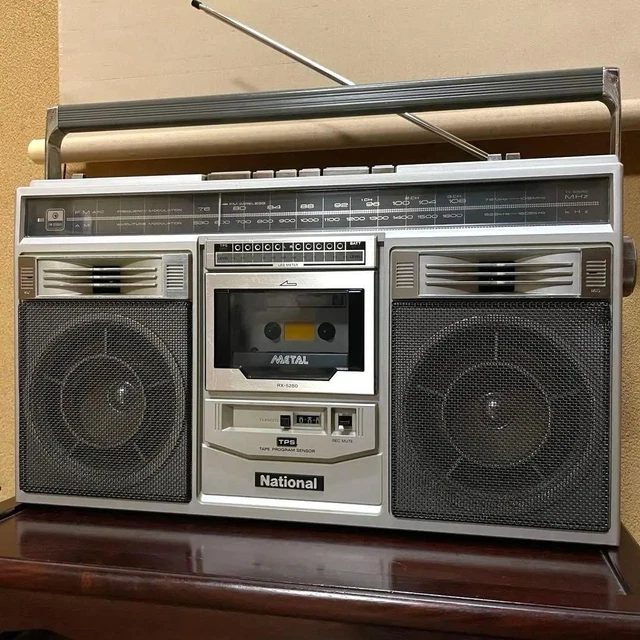 VINTAGE PANASONIC RX-DS20 MEGA Boombox CD/Radio/Cassette in Very Good