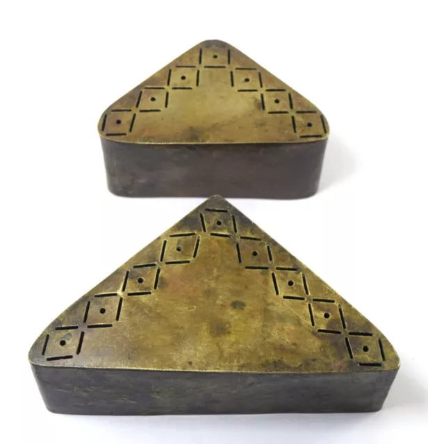 Old triangular Shape Rangoli Maker Dye nice design Brass Collectible. i7-96