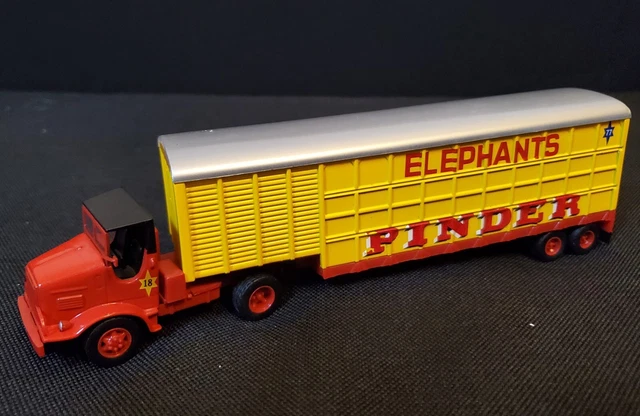 Camion Marmon Avec Remorque éléphants - Modèle Réduit 1/64, Occasion (Altaya)