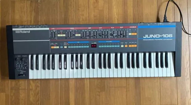 Roland JUNO-106 61-Keys 6 Voice Programmable Polyphonic Synthesizer