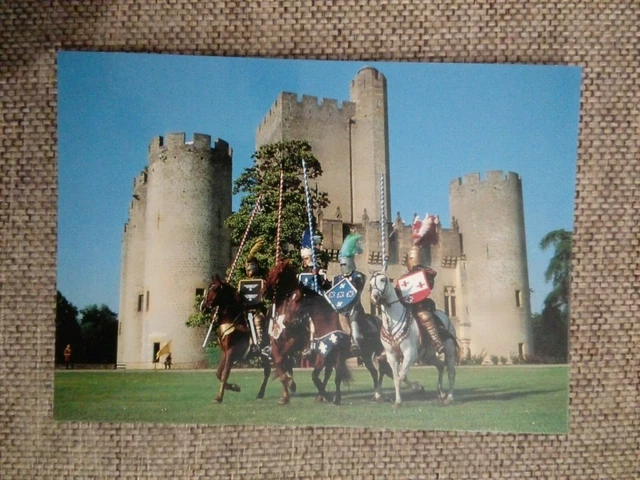 Cpsm Cpm 33 Gironde Mazeres Château De Roquetaillade Tournoi De Chevalerie