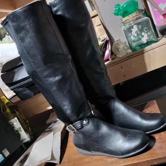 Brand New (Without The Box) Avon Cushion Walk Black Riding Boots Size 8