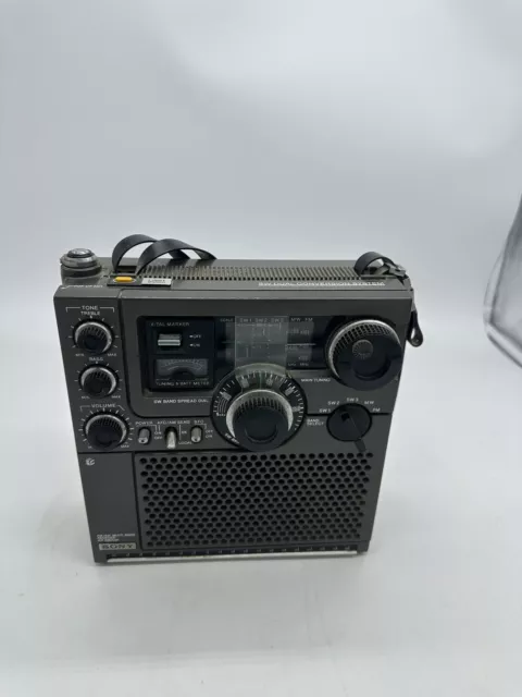 Sony ICF-5900W Portable Multi-Band Radio