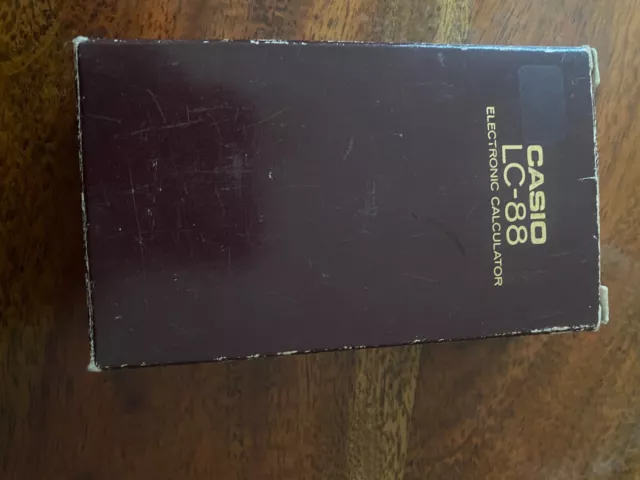 Calculadora electrónica CASIO LC-88 En su caja con funda 