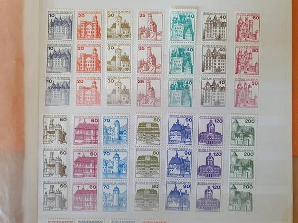 Waistband, castles and castles, 32x 3 strips xx, stamped as needed, all with no.