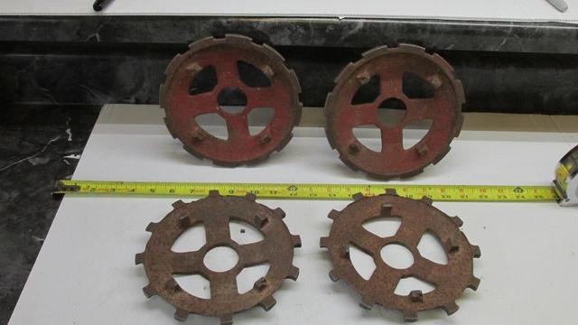 4  Old Cast Iron  Farm  FL ?? ?    Planter Seed  Plate