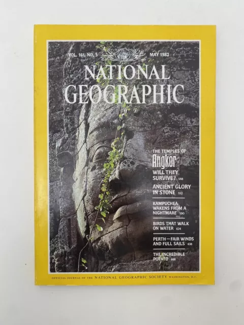 NATIONAL GEOGRAPHIC MAGAZINE May 1982 / Temples of Angkor, Kampuchea ...