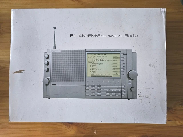 Lextronix/Eton E1 radio AM/FM/onde corte, in scatola, inutilizzata, ancora confezionata - Grundig Lextronix/Eton E1 radio AM/FM/onde corte, in scatola, inutilizzata, ancora confezionata - Grundig