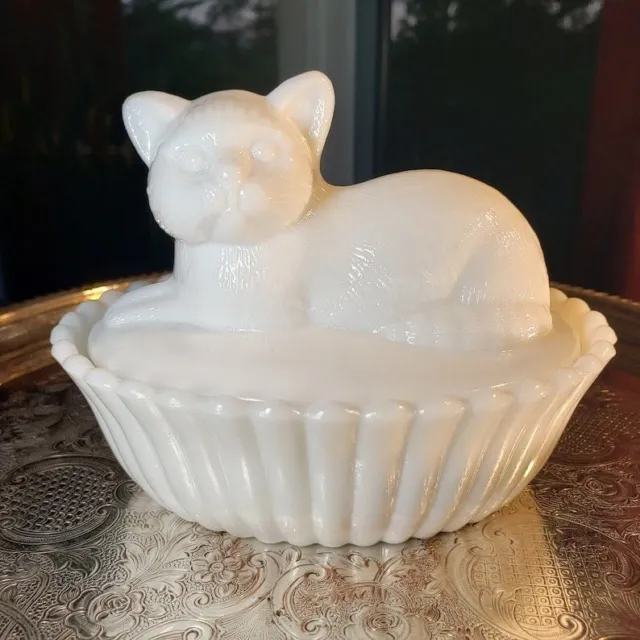 Vintage - Retro - Antique White Milk Glass Westmoreland Cat Covered Dish