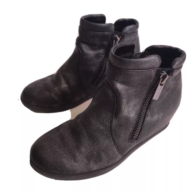 Kenneth cole hotsell reaction girls boots