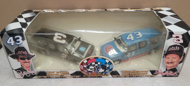 Richard Petty & Dale Earnhardt 7 Time Champions Suburban 1/25 Brookfield Set