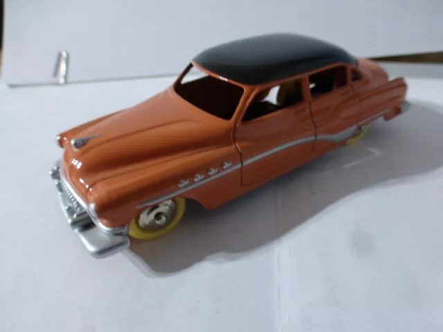 Voiture De Collection  1/43  " Buick  Roadmaster " - Dinky Toys