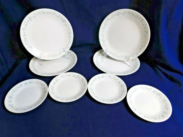 B3 - Corning Ware Corelle Country Cottage 8pc Lot Dinners 4 Breads 4