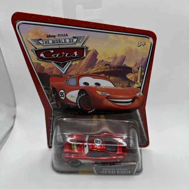 DISNEY PIXAR CARS Radiator Springs Lightning McQueen Diecast 1:55 ...