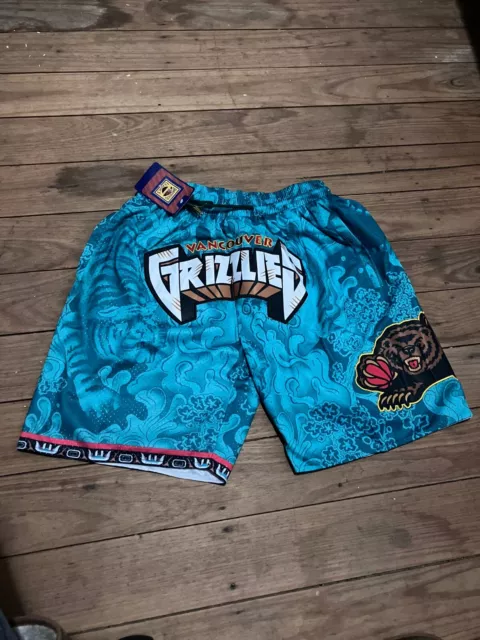 Premium Retro Miami Heat Basketball Shorts Street Wear Hypebeast