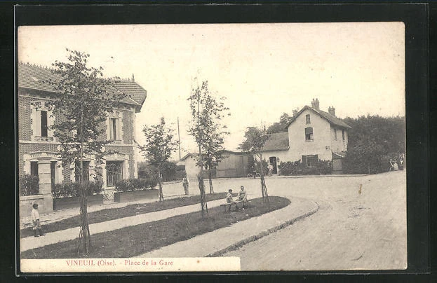 CPA Vineuil, Place de la Gare 1907