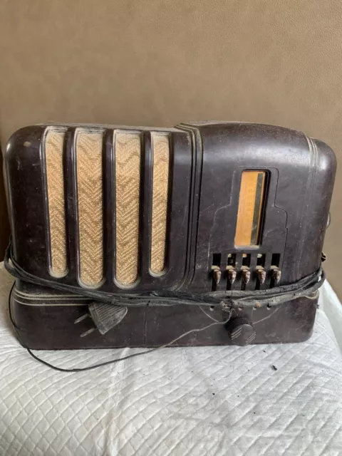 Vintage Belmont 1930’s Tube Radio