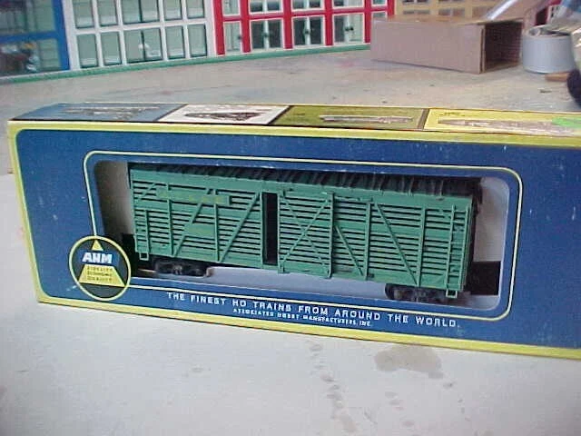AHM HO AT & SF 50656, GREEN STOCK CAR Santa Fe - Kaydee / Springs