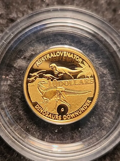 2022 1/10th Oz Gold Proof Coin Dinosaurs Down Under - Australovenator. R.A.M.