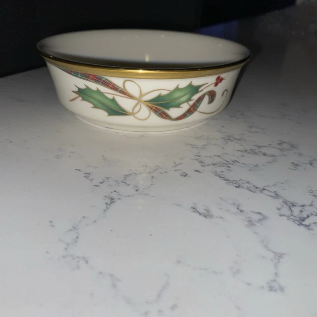 Lenox Holiday Nouveau Gold Fruit/Dessert Bowl New