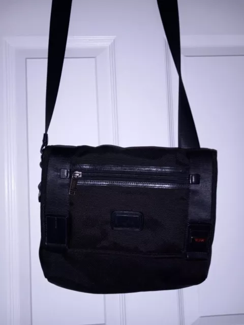 Tumi 22371DH Alpha Bravo Beale Mini Messenger Bag.
