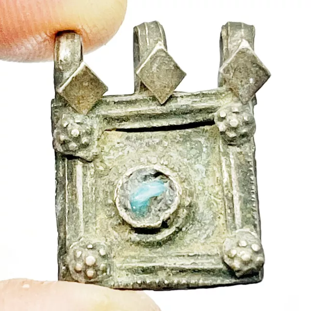 Late Or Post Medieval Islamic Jewelry Artifact - 1500-1800’s AD Middle East ——