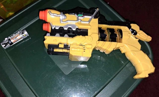 Power Ranger Yellow Gun POWER RANGERS DINO Charge Yellow Blaster Morpher Gun With 4 Chargers £ ...