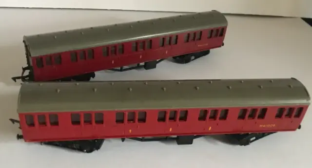 2 x Triang M41006 Coaches OO Gauge R121 x1  R121/223 x 1 for Model Train Layout
