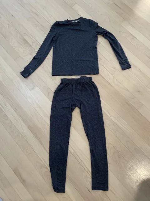 Cuddle Duds thermal base layer 2 piece set Grey Girls Size M. Long Underwear