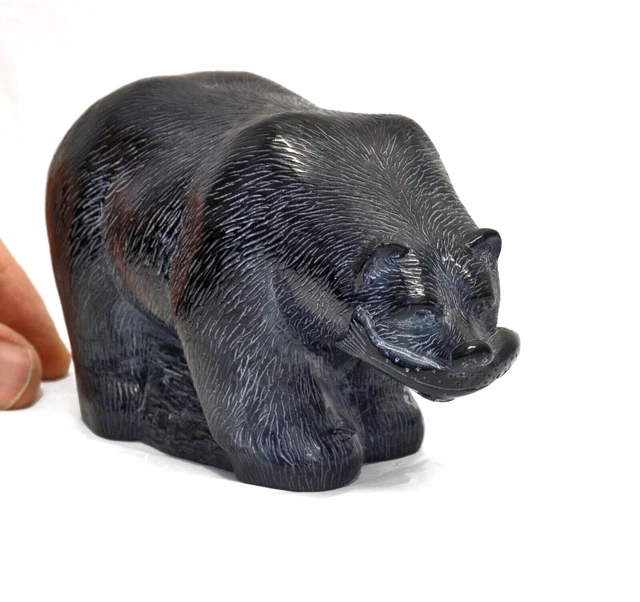 Adorno canadiense vintage para peces oso negro. Animal de estilo etnográfico